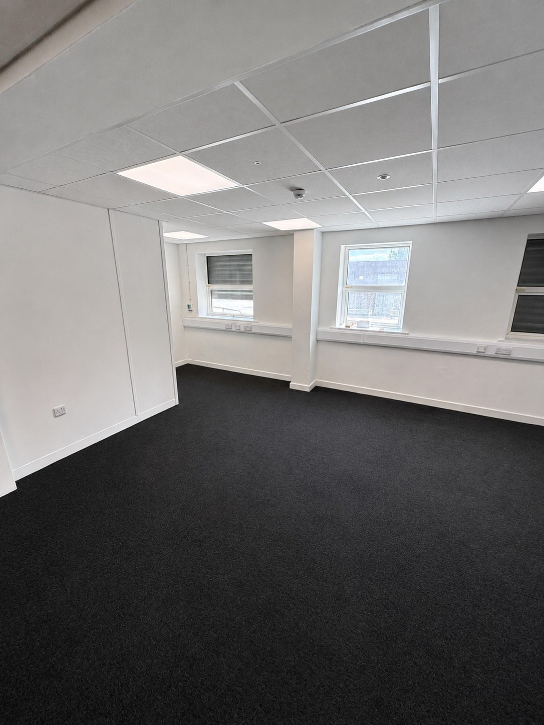 Commercial room installation with LED lighting, power and fire detection